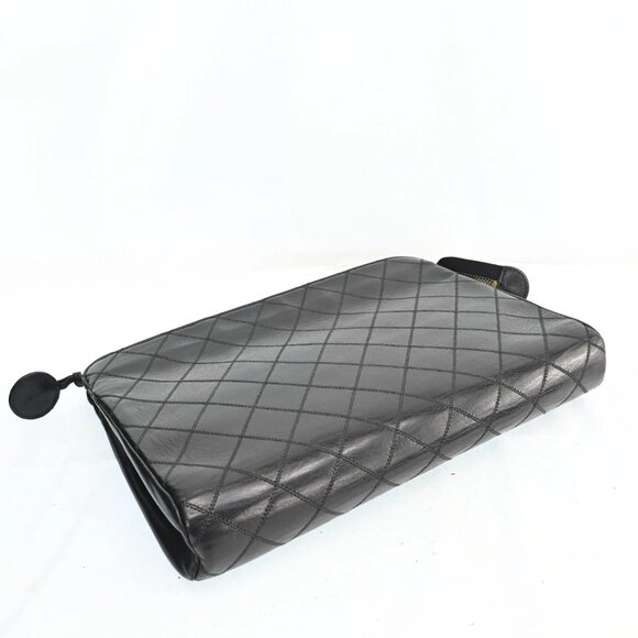 AUTHENTIC CHANEL Matelasse Black Leather Pouch Bag bsj797-121225 - Picture 4 of 16